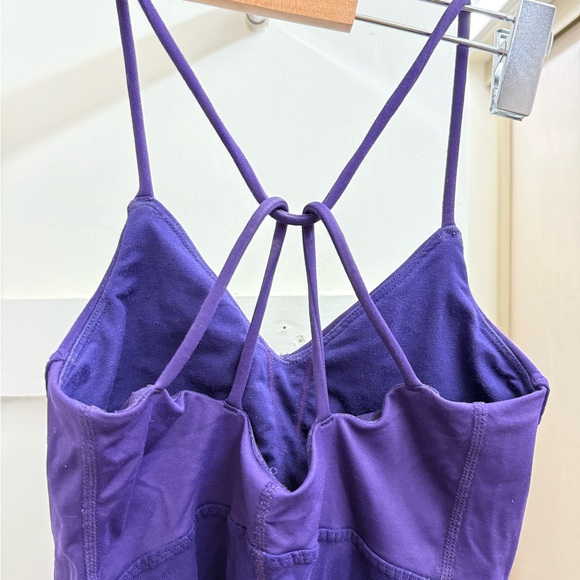 Lululemon size 2 ballerina style tank . Cross back with soft boning/seams. - Picture 4 of 5